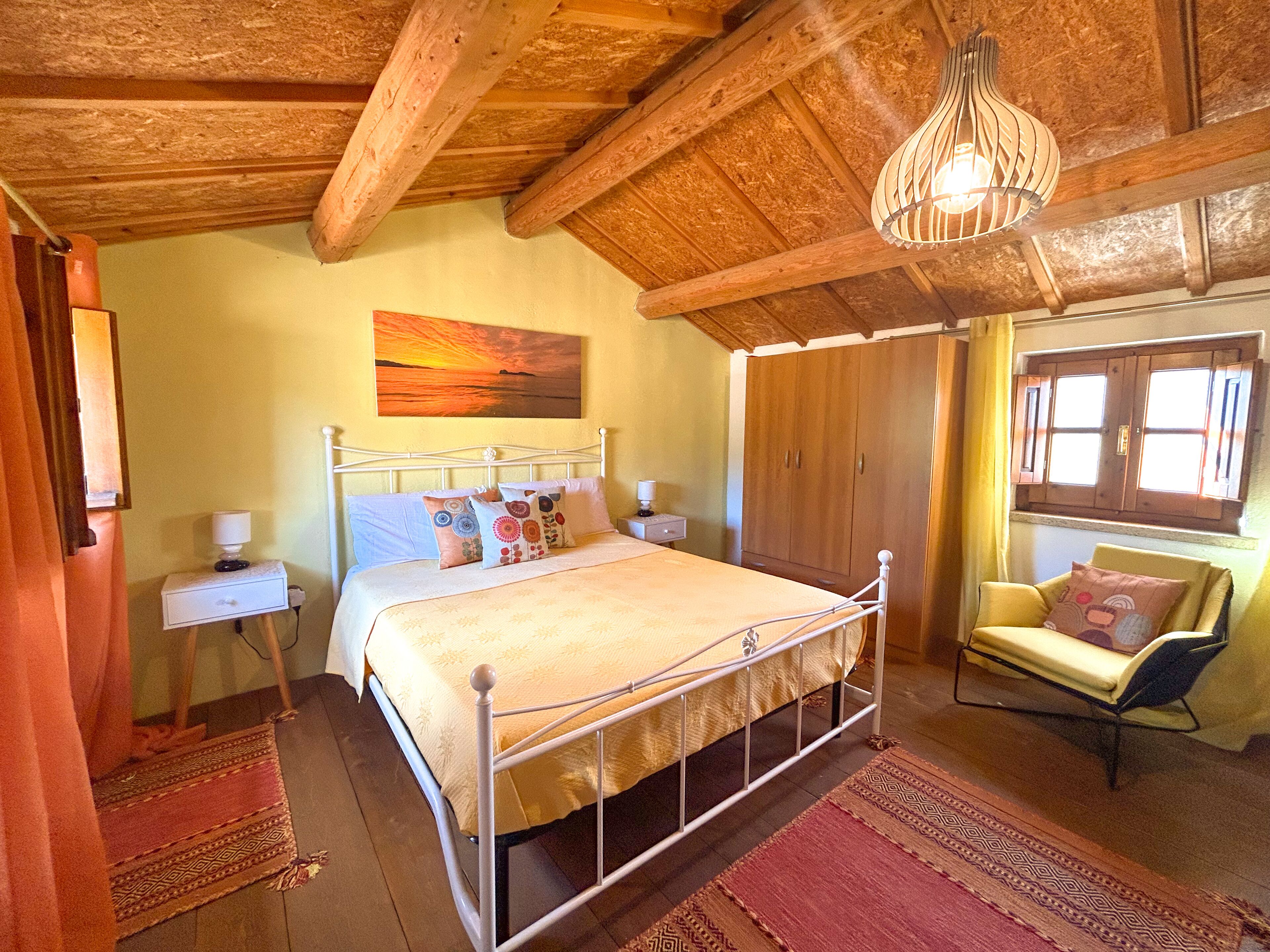 2 makuuhuonetta, silitysrauta/-lauta, Wi-Fi, vuodevaatteet