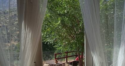 The Little House of Art. Country house located at the foot of the mountain. Beautiful views