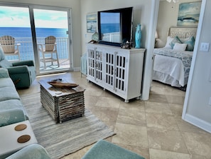 2 slaapkamers, een strijkplank/strijkijzer, gratis wifi, beddengoed