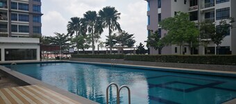 J&R Homestay(Home Away from Home)