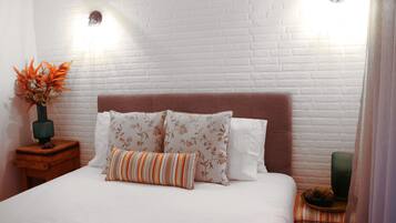 Apartamento Deluxe, 2 habitaciones, vistas al jardín (1) | 1 dormitorio, sábanas italianas Frette, ropa de cama de alta calidad