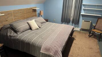 4 sovrum, skrivbord, strykjärn/strykbräda och gratis wi-fi