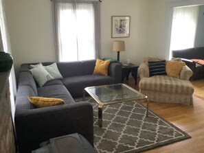 Smart TV, DVD player, books