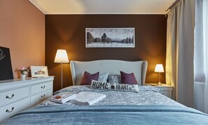 2 chambres, fer et planche à repasser, Wi-Fi gratuit, draps fournis