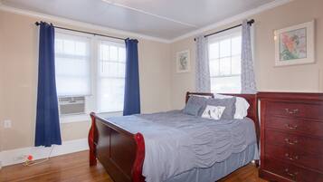 1 dormitorio, tabla de planchar con plancha, wifi gratis y ropa de cama