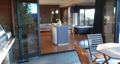 Beautiful Waterview Studio