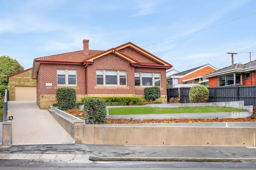 Gorgeous Hobart Accommodation - Park on Park, New Town