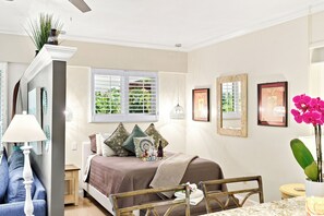 1 chambre, fer et planche à repasser, Wi-Fi gratuit, draps fournis