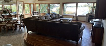 🌲☀️Private Lakefront prop. With Kayaks And Paddleboard Boat Rental Optional☀️🌲