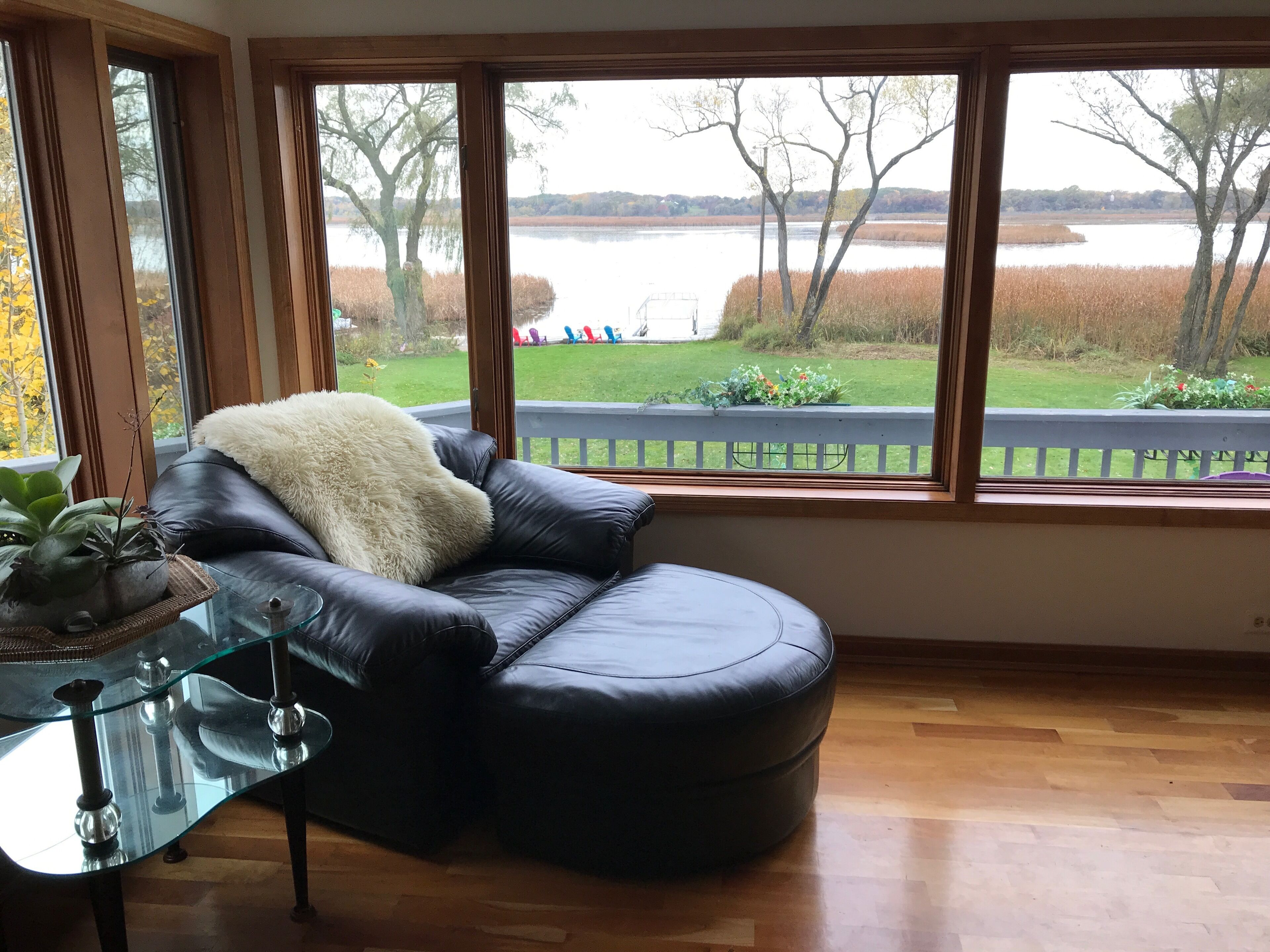 電視、電子遊戲、DVD 播放機、足球機