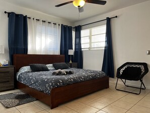 3 dormitorios, tabla de planchar con plancha, wifi gratis y ropa de cama