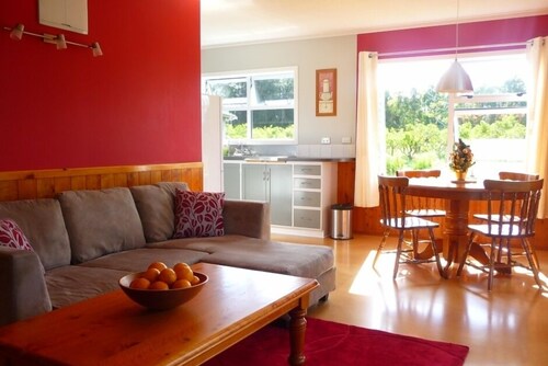 Relax a Lodge MoonShine 2 Bedroom Cottage: farm animals, pool, organic orchard!