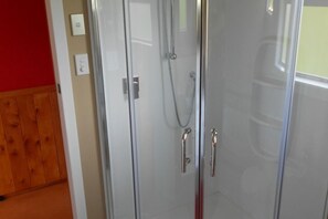 Bañera, bañera de hidromasaje, toallas