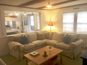 Téléviseur connecté, jeux vidéo, livres