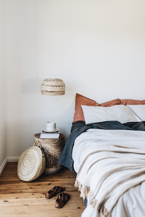 4 habitaciones, tabla de planchar con plancha y wifi gratis 