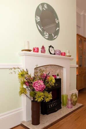 Interior - Superb, Ground Floor  City Centre Apartment with private parking for 2 cars (Scarcroft Road York)