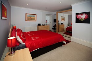 2 Schlafzimmer, Bügeleisen/Bügelbrett, WLAN