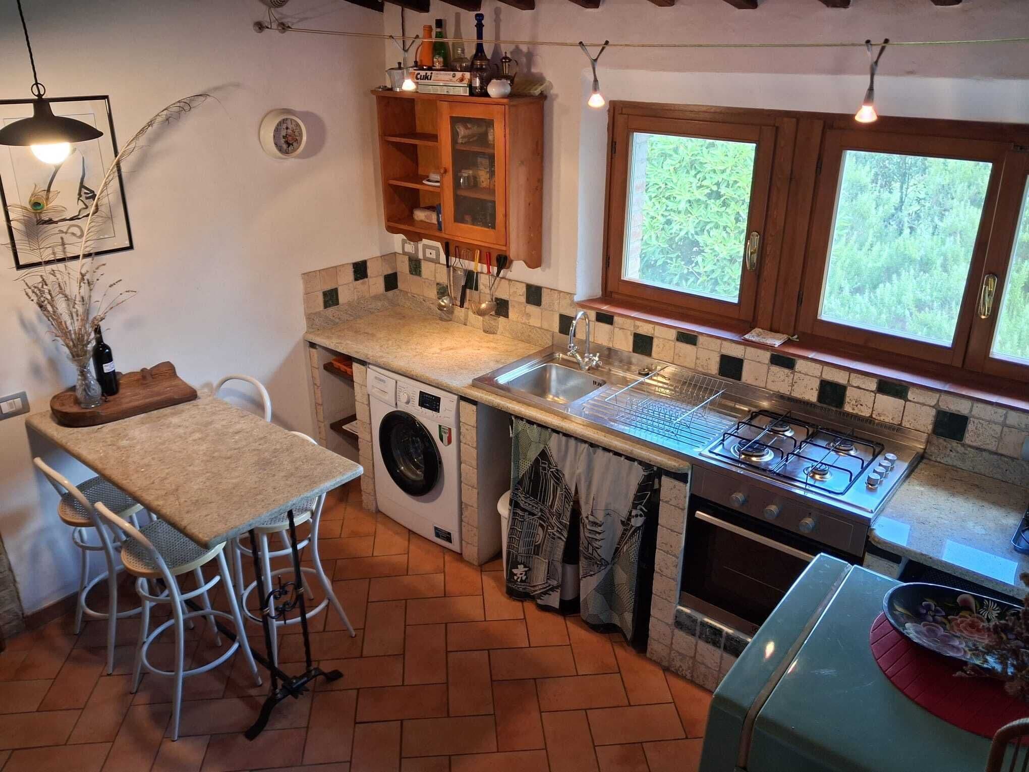 Fridge, oven, coffee/tea maker, toaster