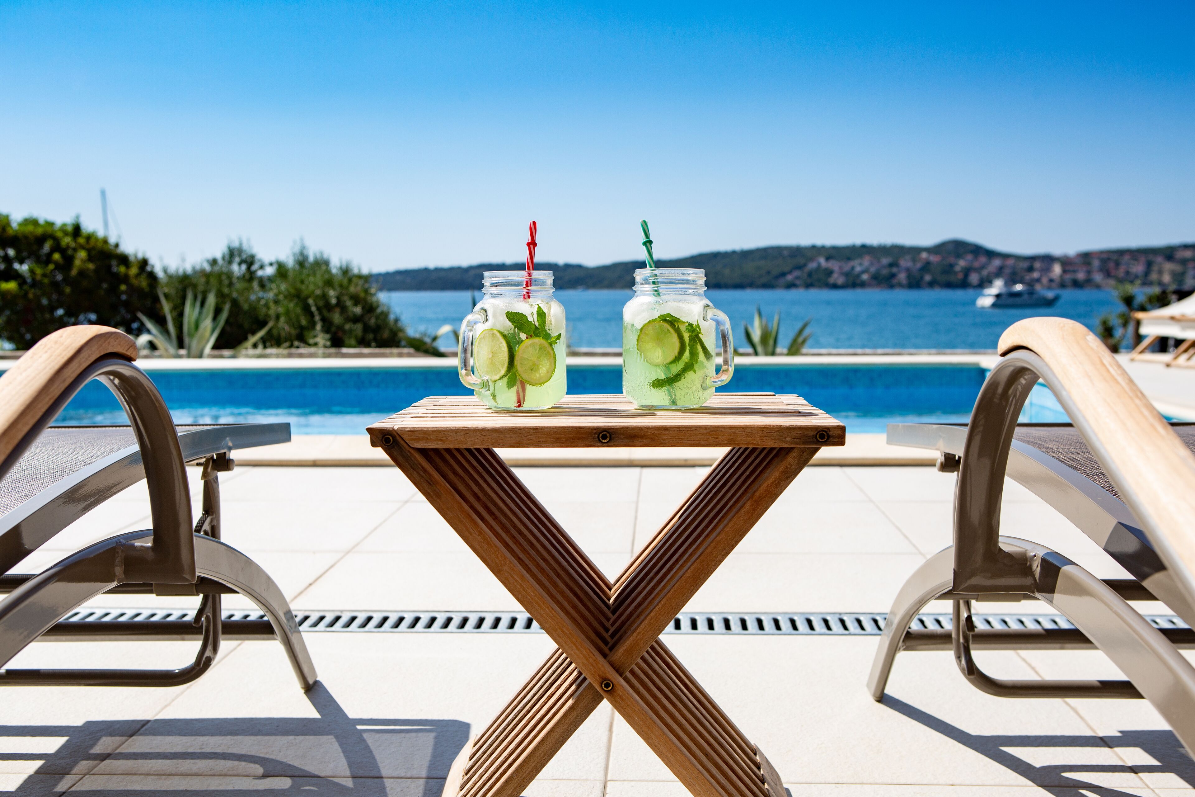 屋外プール、温水プール