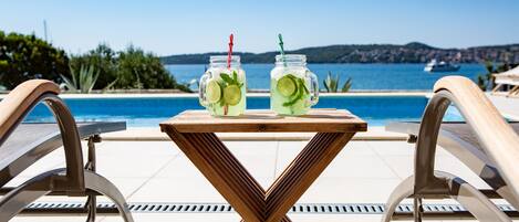 室外泳池、暖水池