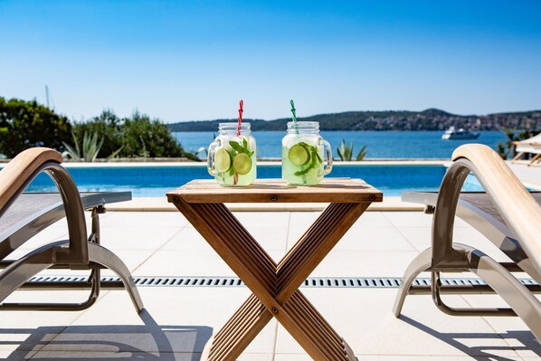 Outdoor pool, a heated pool