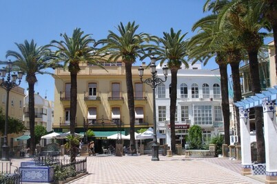 Beautiful 3 bed townhouse in Andalucia ideal for families, golf. Shared Pool.<br>