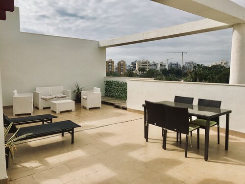 Bel appartement en duplex avec piscine à 200 mètres de la plage et du golf