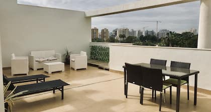 Bel appartement en duplex avec piscine à 200 mètres de la plage et du golf