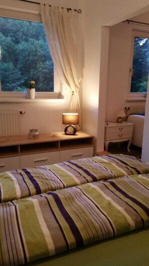 1 多间卧室、WiFi、床单