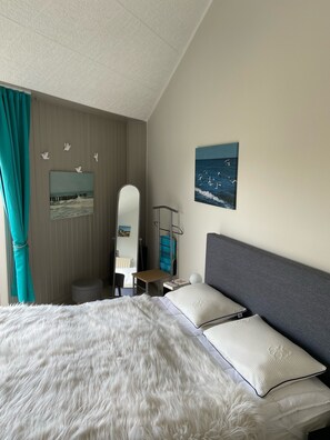 2 Schlafzimmer, Zimmersafe, Bügeleisen/Bügelbrett, Reisekinderbett