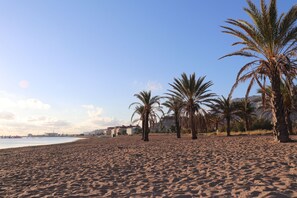 Beach nearby, sun-loungers - Villa-con-vista, fantastic view over Denia to the sea + large bright rooms (Dénia)