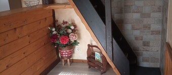 Between Lakes and Mountains