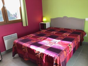 2 Schlafzimmer, Bügeleisen/Bügelbrett, kostenloses WLAN