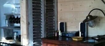 'La Remise à Bateaux': Fischerhüttenfüße im Wasser, Pointe Médoc