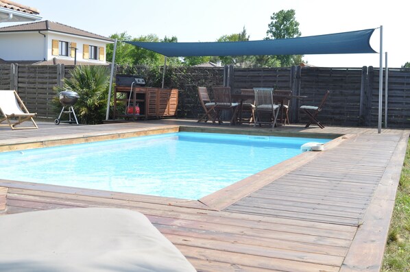 Piscine extérieure, piscine chauffée