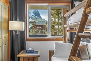 2 soverom, strykejern/-brett, wi-fi (inkludert) og sengetøy