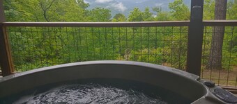 This is the one!!! Just WOW... AMAZING Mountain/Lake Views HotTub FirePit