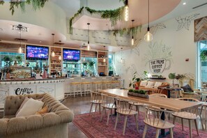 Bar (en la propiedad)