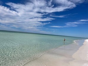 Beach nearby, sun-loungers, beach towels