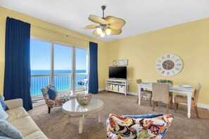 Smart TV, DVD player, books, video library - Calypso Penthouse: Stunning Top Floor Gulf Front Views ~~ Adjacent to Pier Park! (Panama City Beach)