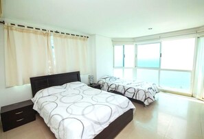 Superior Apartment, Multiple Beds, Non Smoking (005) | Individually decorated, iron/ironing board, free WiFi, bed sheets