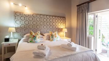 Quarto casal ou duplo superluxo (Room 8) | Roupas de cama premium, camas Select Comfort, cofres nos quartos