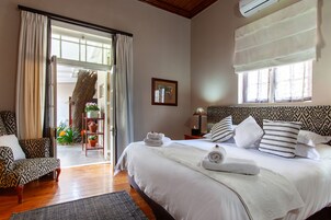 Luxury Double or Twin Room (Room 7) | Premium bedding, Select Comfort beds, in-room safe