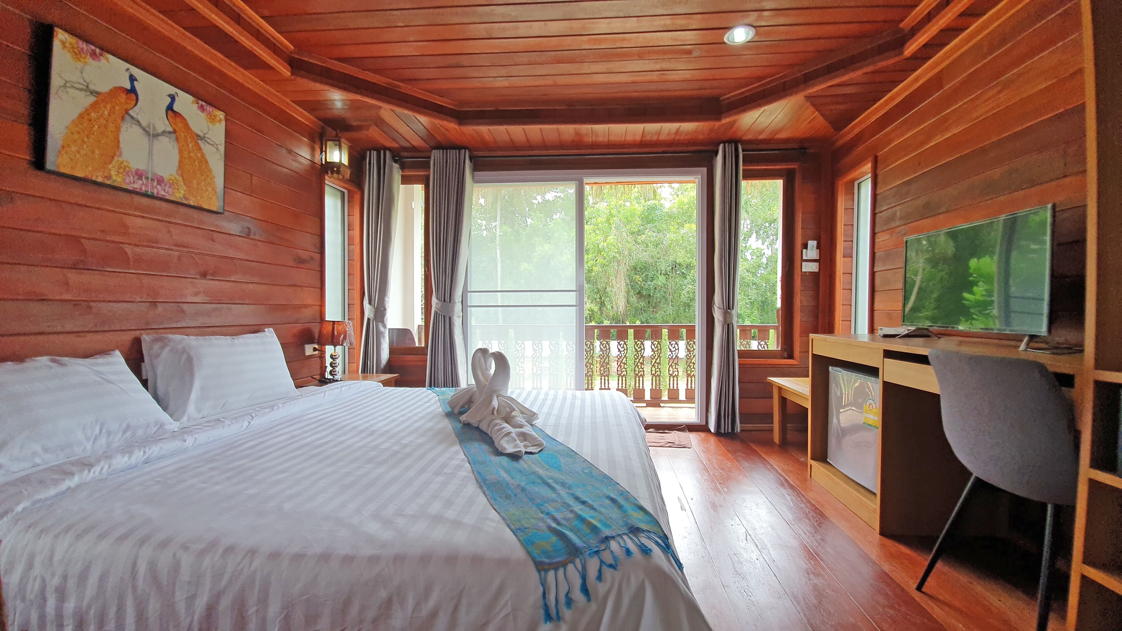 Double Bungalow, Air-Conditioning | Desk, blackout curtains, free WiFi, bed sheets