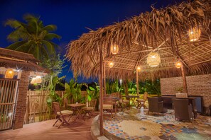Local and international cuisine - An Sen Boutique Villas (Da Nang)
