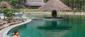 Thung Nham Hotel & Resort