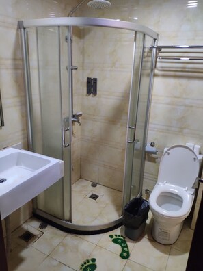 Bathroom shower - Wuyi Chengde Business Hotel (Nanping)