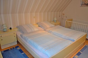 2 Schlafzimmer, Bügeleisen/Bügelbrett, WLAN, Bettwäsche