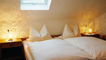 Doppelzimmer, 1 Doppelbett, Nichtraucher | Schreibtisch, Verdunkelungsvorhänge, kostenloses WLAN, Bettwäsche
