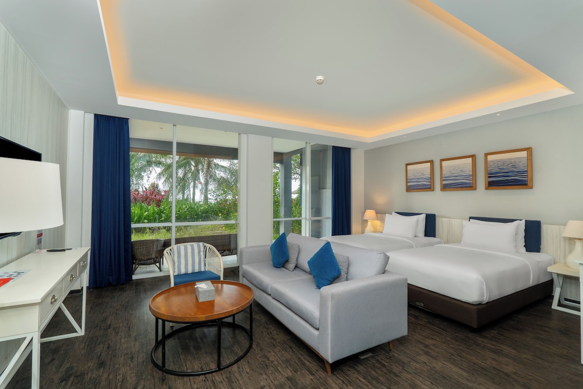 Grand Deluxe Twin | Minibar, in-room safe, desk, WiFi (free)